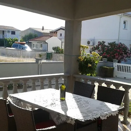 Duda Apartament *