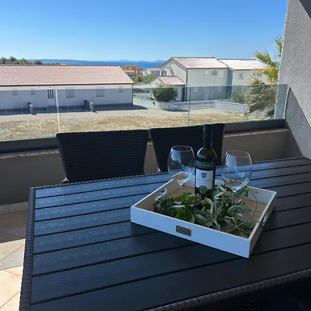 Duda Apartment Vir